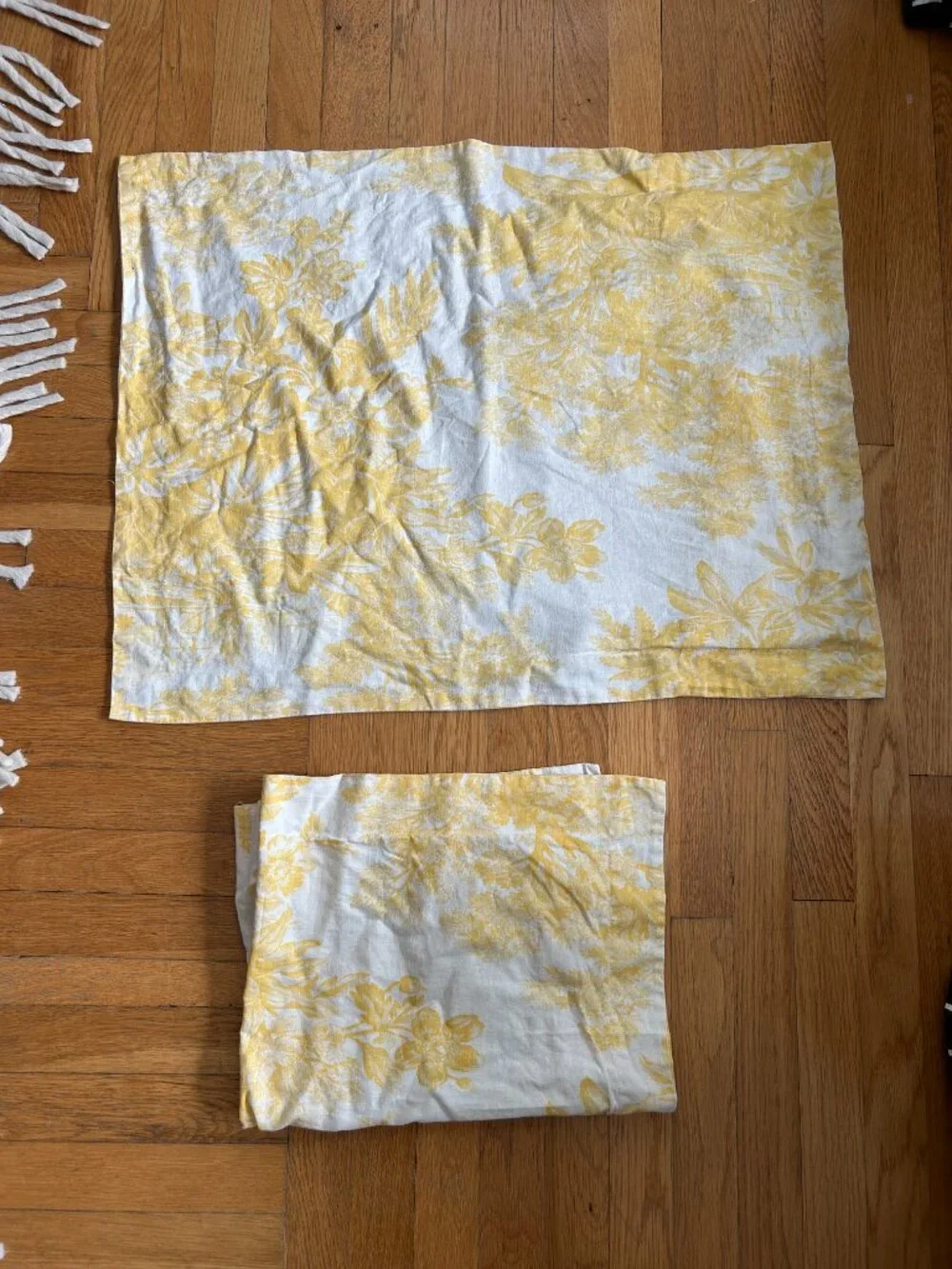 Pottery Barn Linen/Cotton Floral Pillow Shams (2)
